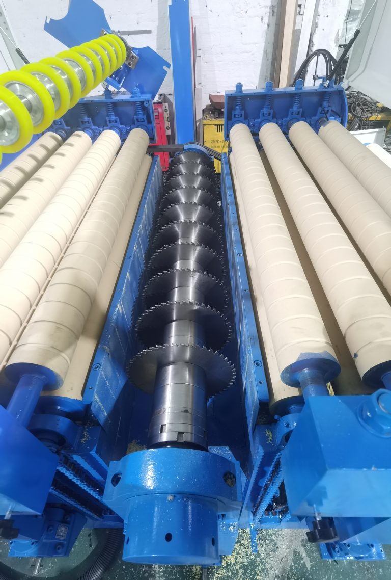 multiple blade rip saw machine