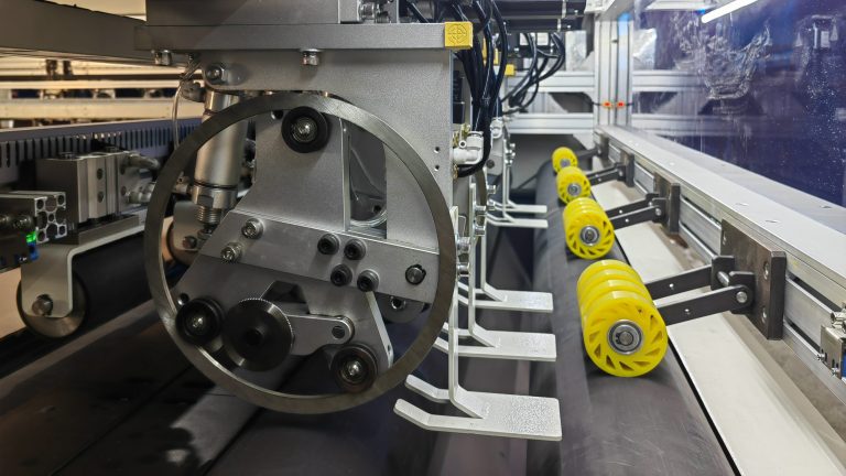 carton machine cutting tool