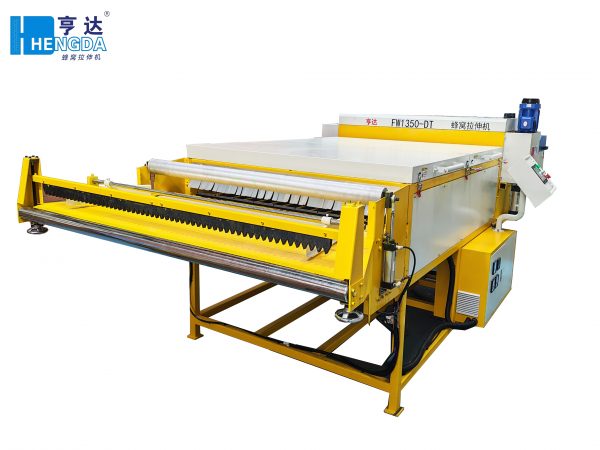 Honeycomb Paper Stretching & Cutting Machine Honeycomb Paper Stretching & Cutting Machine